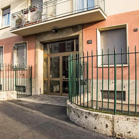 Suzzani Flat By Interhome Апартаменты Милан